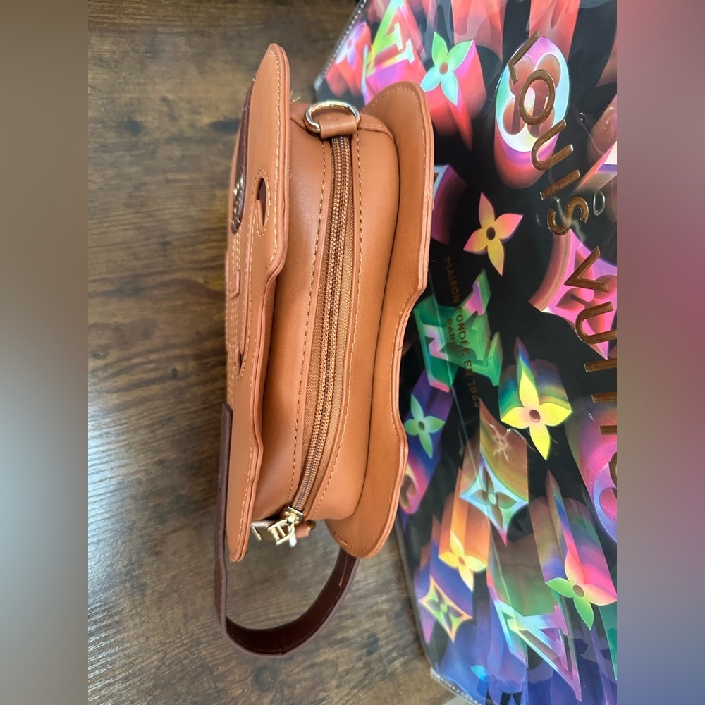Violin Brown Shaped Bag Crossbody or Messenger Bag Sling Bag with Dust bag NWOT - Picture 11 of 16